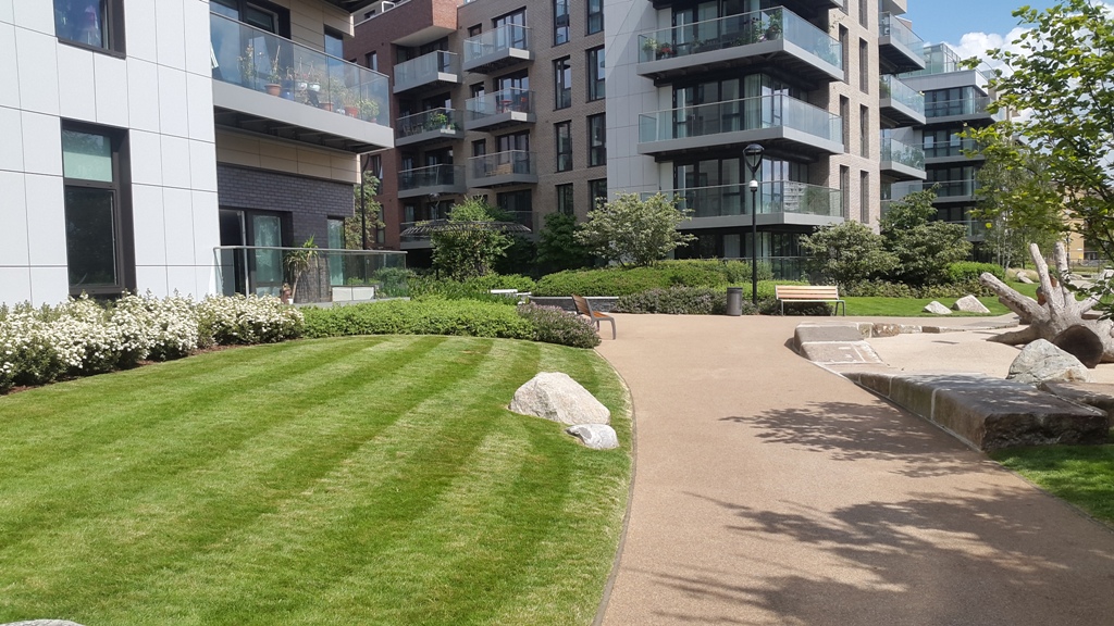 Commerical Grounds Contractor Hertfordshire